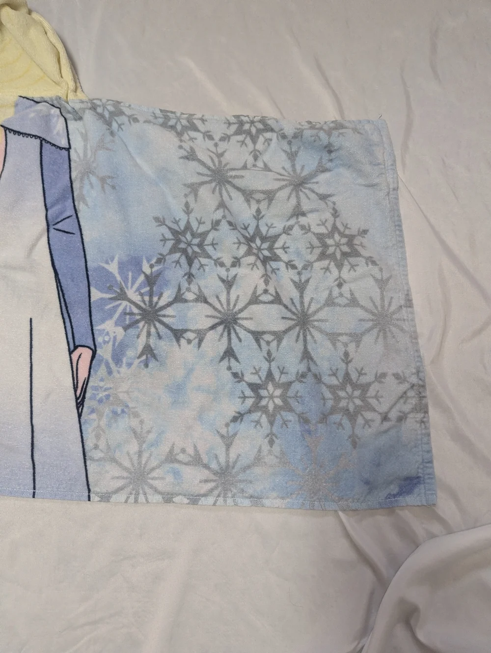 Disney Frozen 2 Elsa Hooded Toddler Kids Towel 100% Cotton Princess READ